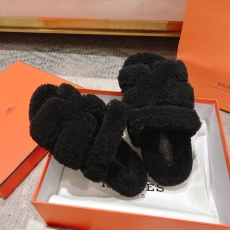 Hermes Slippers